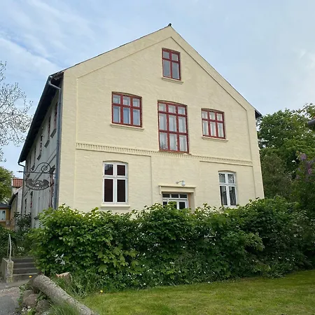 Sejero Vandrehjem Hostel *